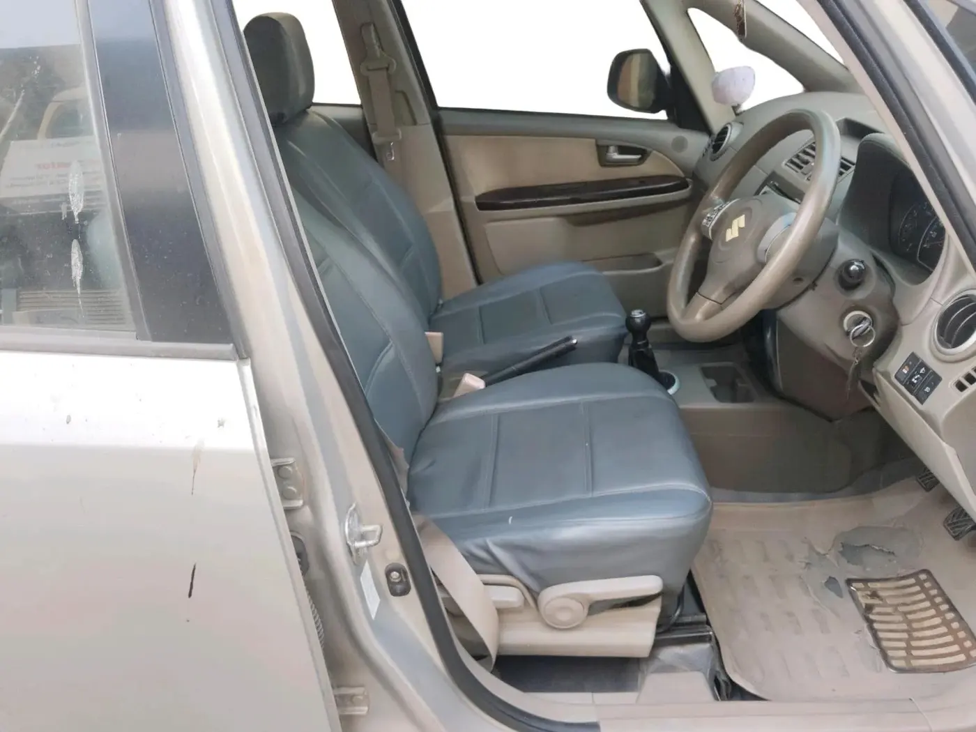 2011 Maruti SX4 ZDI, Diesel, Manual, 95,044 km, interior