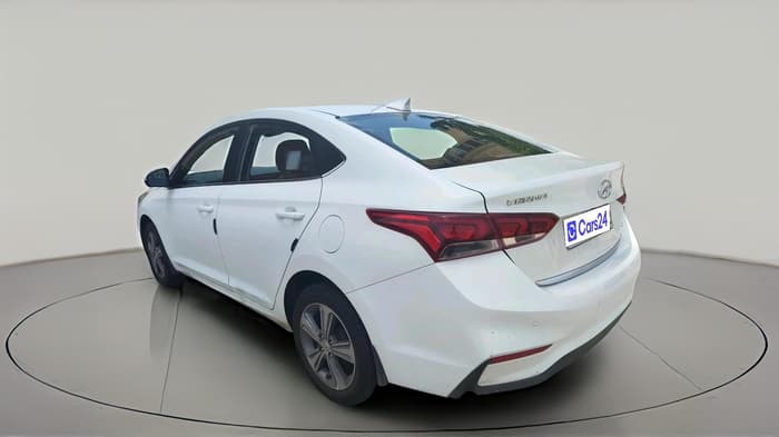 2018 Hyundai Verna 1.6 VTVT SX, Petrol, Manual, 46,943 km, exterior