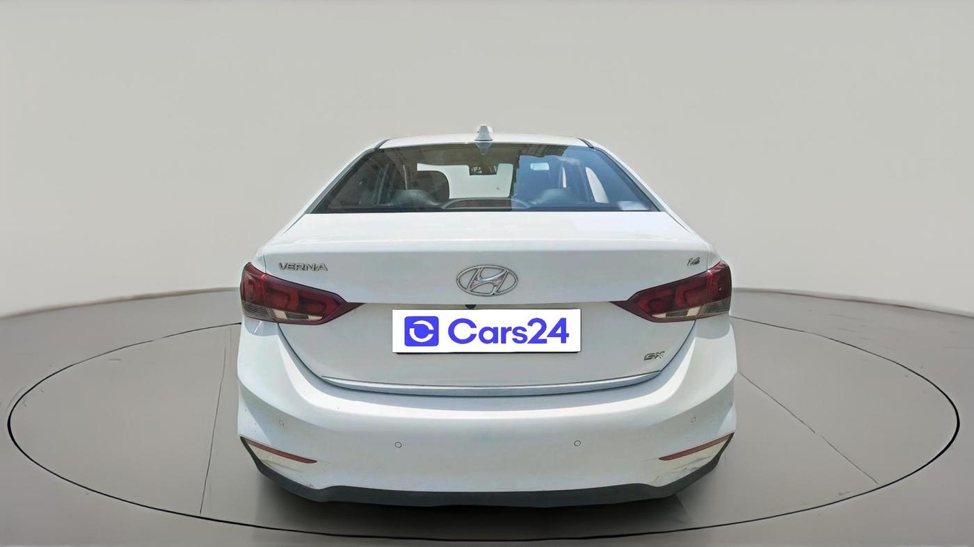 2018 Hyundai Verna 1.6 VTVT SX, Petrol, Manual, 46,943 km, exterior