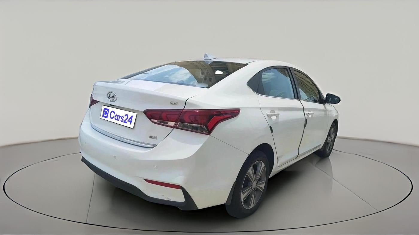 2018 Hyundai Verna 1.6 VTVT SX, Petrol, Manual, 46,943 km, exterior