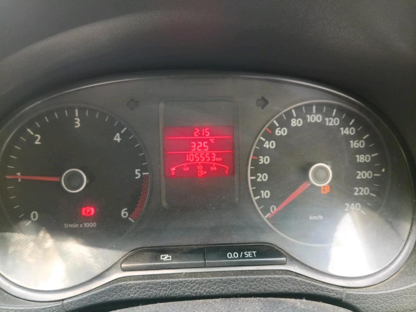 2012 Volkswagen Polo TRENDLINE 1.2L DIESEL, Diesel, Manual, 1,06,000 km, interior