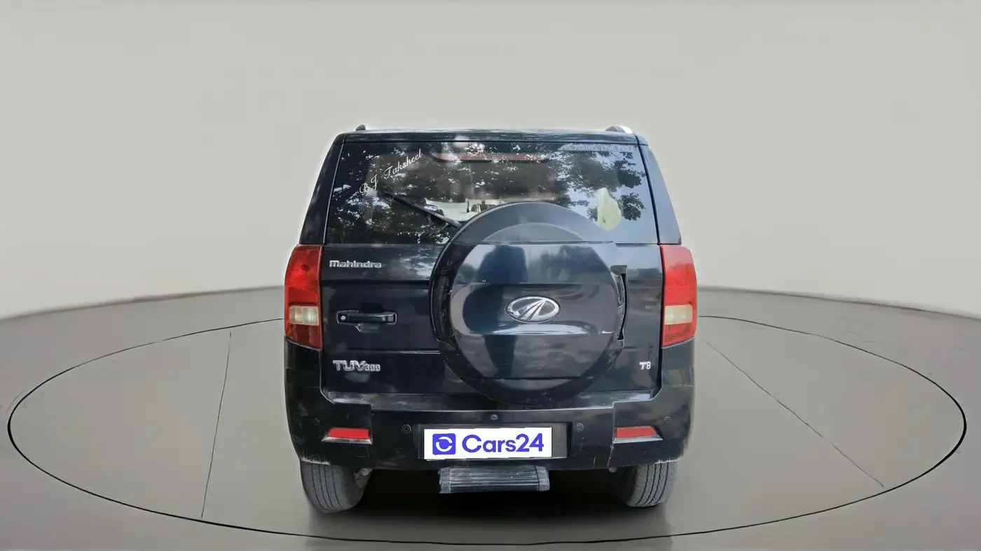 2018 Mahindra TUV300 T8, Diesel, Manual, 1,19,079 km, exterior