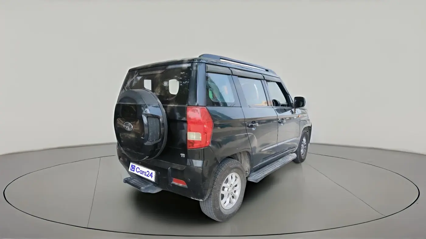 2018 Mahindra TUV300 T8, Diesel, Manual, 1,19,079 km, exterior