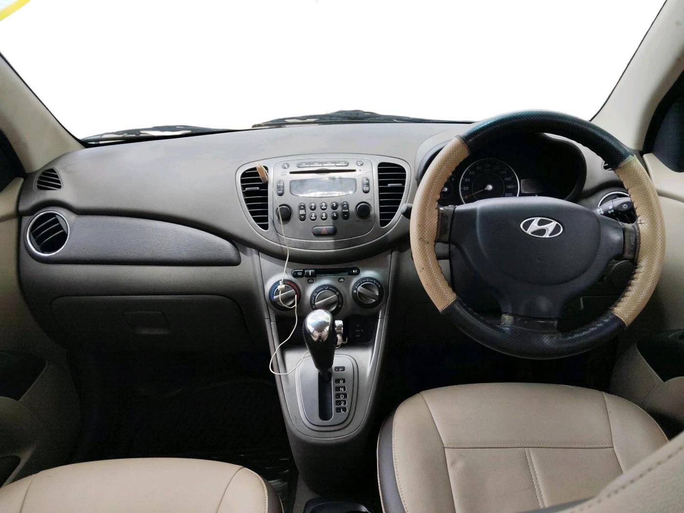 2012 Hyundai i10 SPORTZ 1.2 AT, Petrol, Automatic, 71,027 km, interior