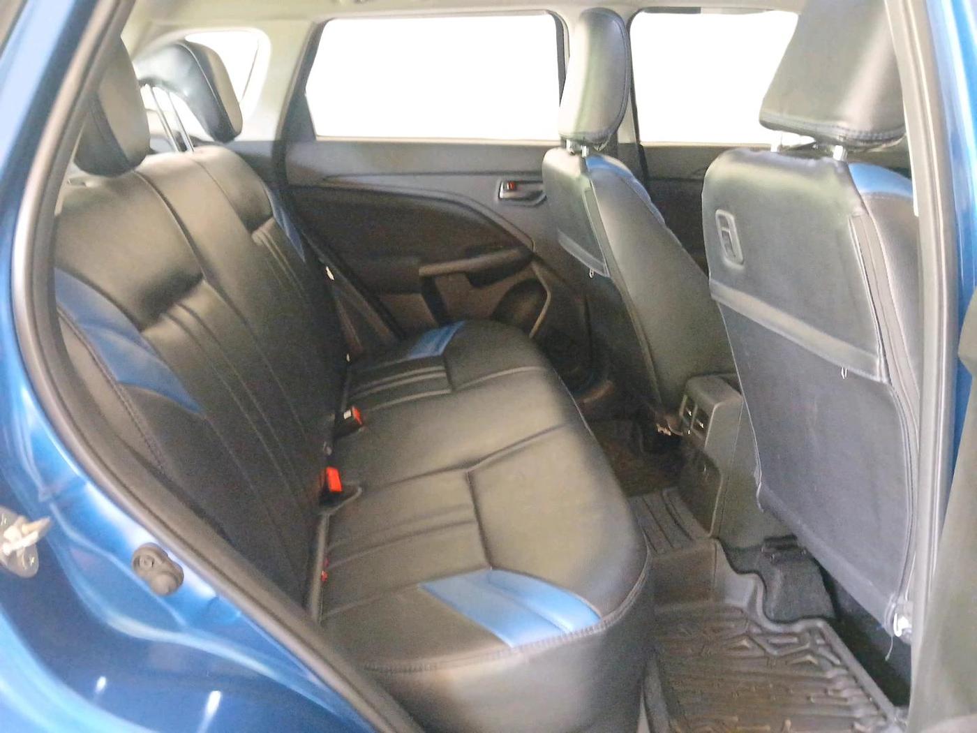 2023 Maruti BREZZA VXI SMART HYBRID, Petrol, Manual, 17,893 km, interior