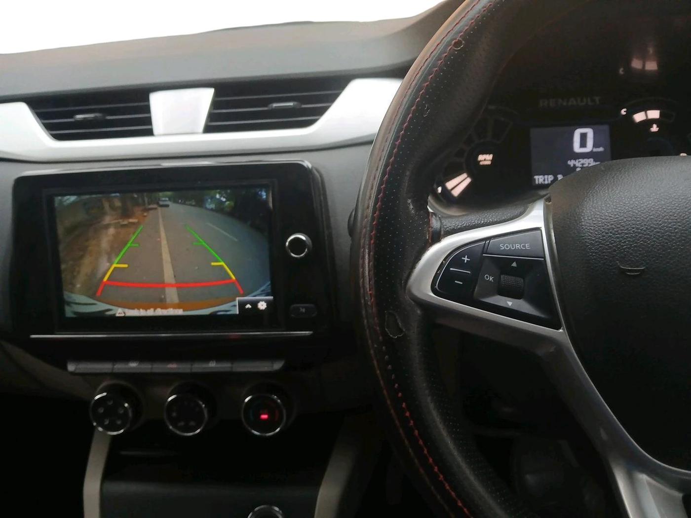 2021 Renault TRIBER RXZ, Petrol, Manual, 44,299 km, interior