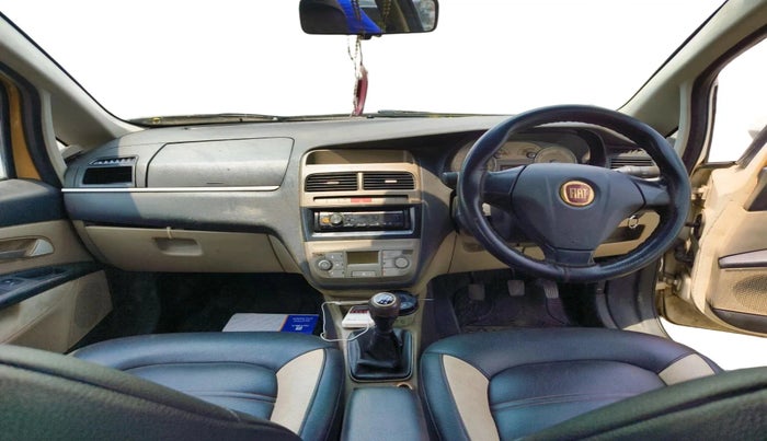 2010 Fiat Linea EMOTION 1.4, Petrol, Manual, 98,500 km, interior