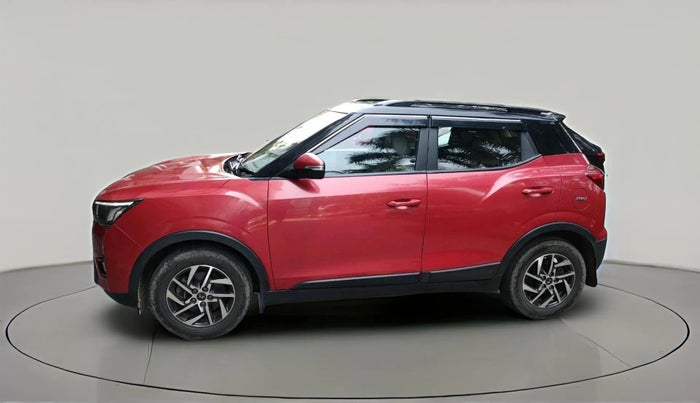 2022 Mahindra XUV300 W8 (O) 1.2 PETROL AMT, Petrol, Automatic, 50,770 km, exterior