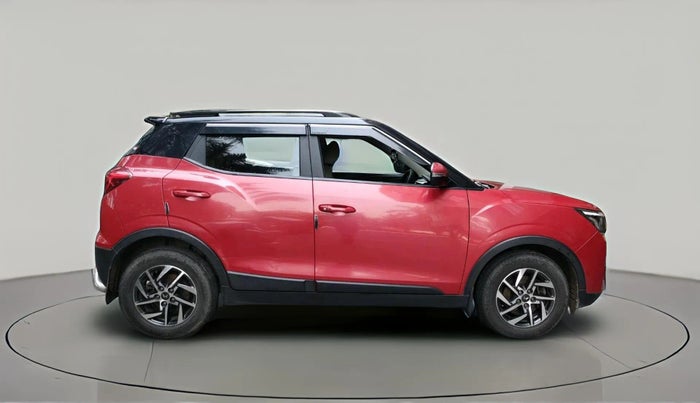 2022 Mahindra XUV300 W8 (O) 1.2 PETROL AMT, Petrol, Automatic, 50,770 km, exterior