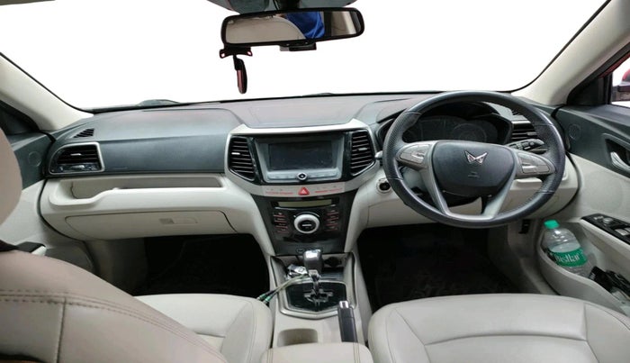 2022 Mahindra XUV300 W8 (O) 1.2 PETROL AMT, Petrol, Automatic, 50,770 km, interior