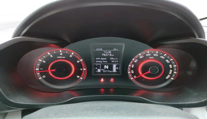 2022 Mahindra XUV300 W8 (O) 1.2 PETROL AMT, Petrol, Automatic, 50,770 km, interior