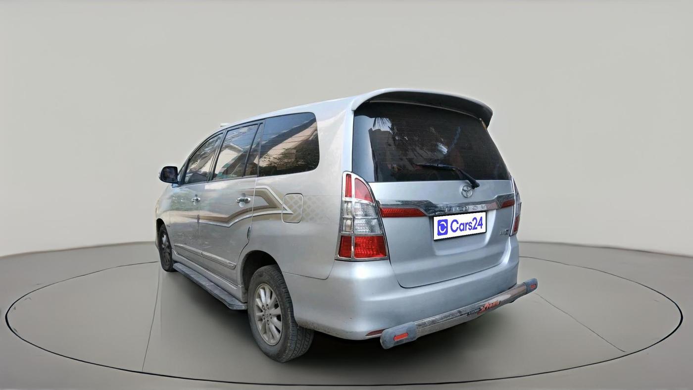 2014 Toyota Innova 2.5 ZX 7 STR, Diesel, Manual, 85,814 km, exterior