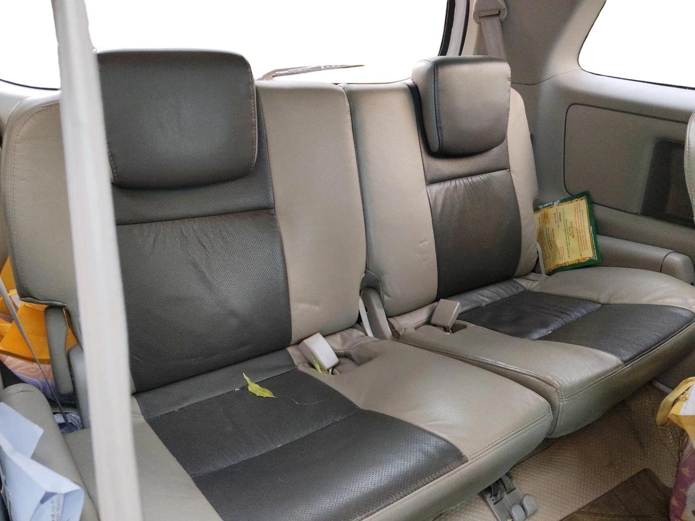 2014 Toyota Innova 2.5 ZX 7 STR, Diesel, Manual, 85,814 km, interior