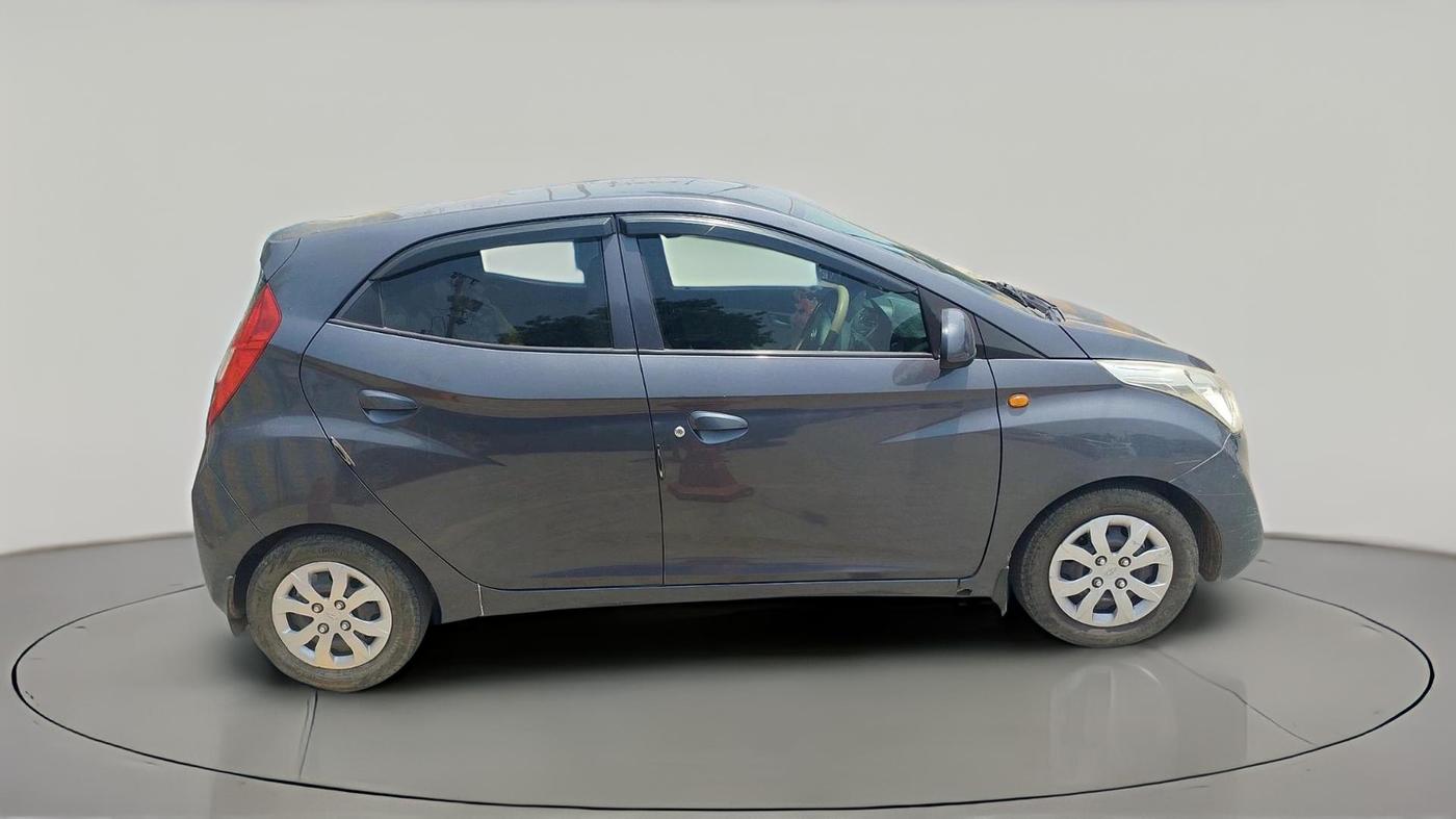 2015 Hyundai Eon SPORTZ, Petrol, Manual, 75,853 km, exterior
