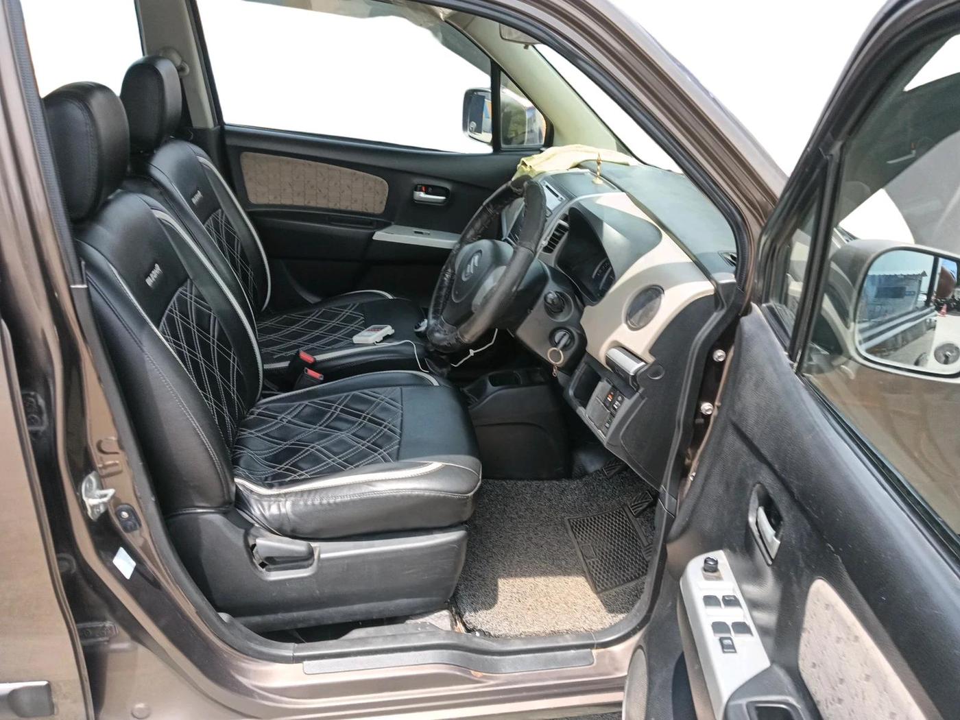 2016 Maruti Wagon R 1.0 VXI, Petrol, Manual, 82,656 km, interior