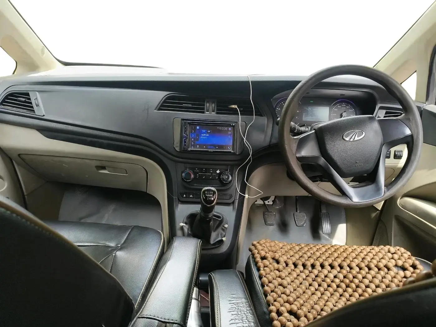 2018 Mahindra MARAZZO M2 8 STR, Diesel, Manual, 2,23,112 km, interior