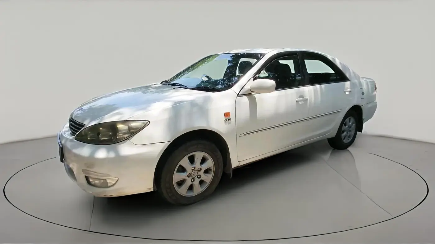 2005 Toyota Camry V4 AT, Petrol, Automatic, 1,18,409 km, exterior