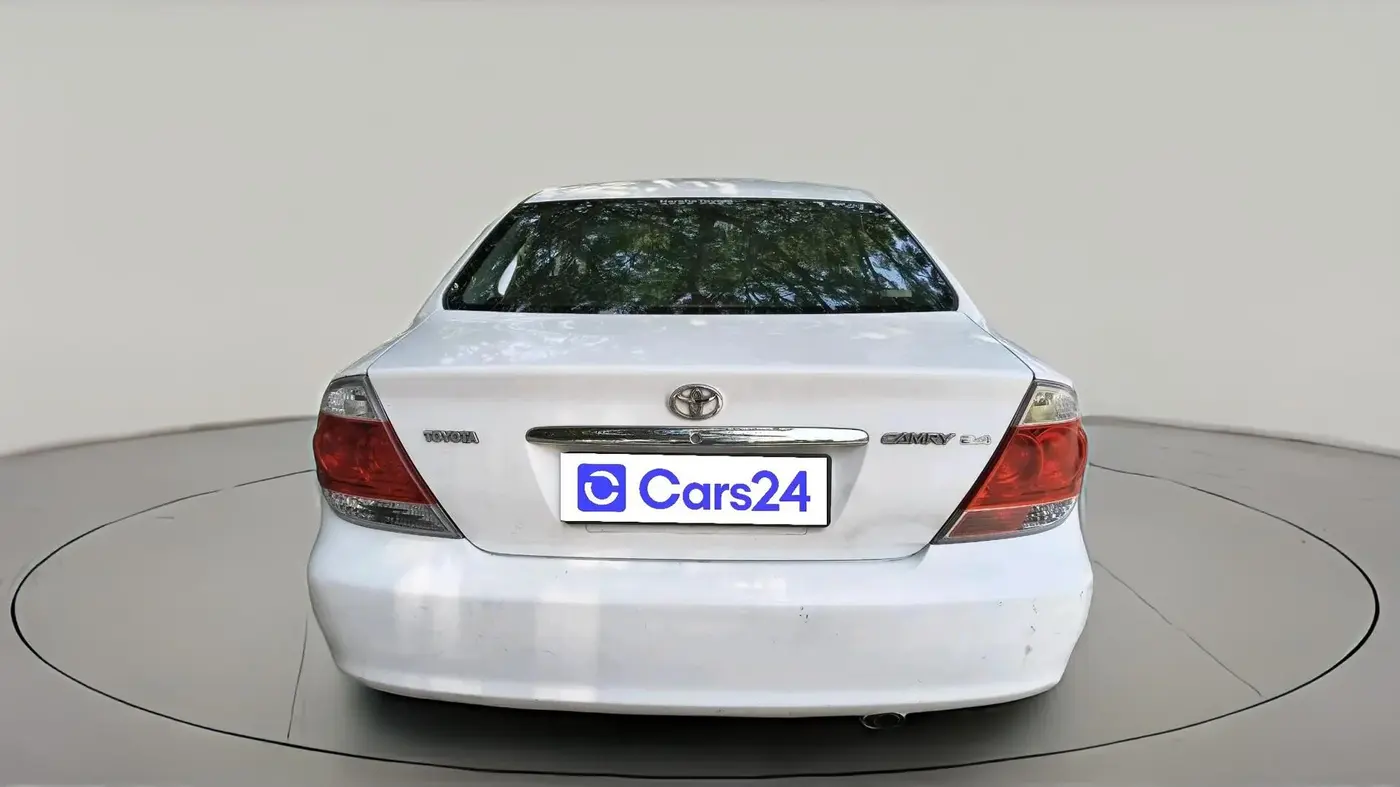 2005 Toyota Camry V4 AT, Petrol, Automatic, 1,18,409 km, exterior