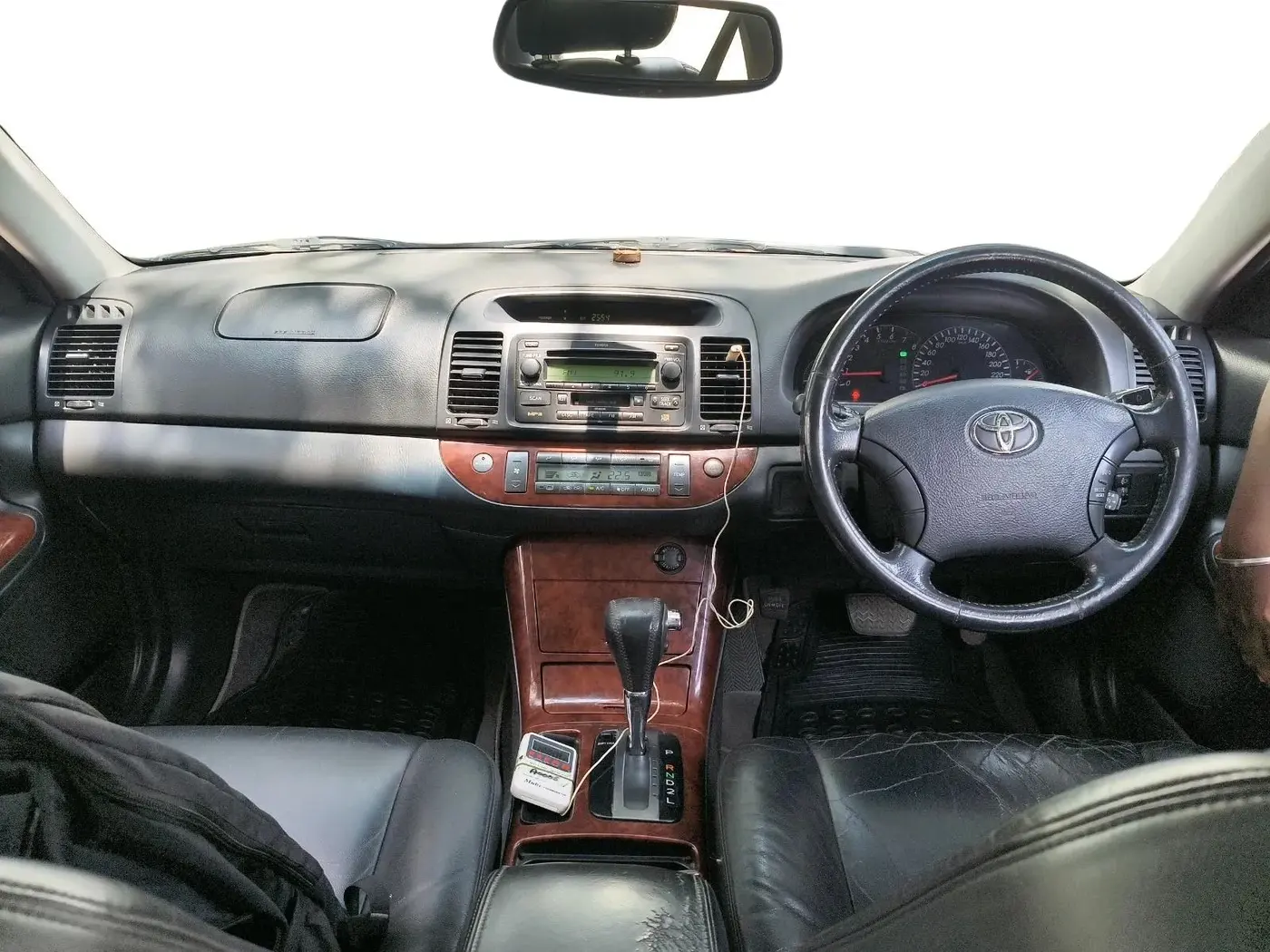 2005 Toyota Camry V4 AT, Petrol, Automatic, 1,18,409 km, interior
