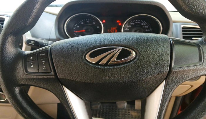 2018 Mahindra TUV300 T8, Diesel, Manual, 65,284 km, interior