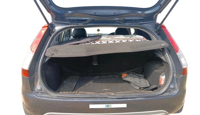 2013 Ford Figo ZXI 1.4 DIESEL, Diesel, Manual, 70,191 km, exterior