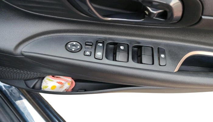 2022 Hyundai NEW I20 ASTA (O) 1.2 MT, Petrol, Manual, 49,575 km, interior