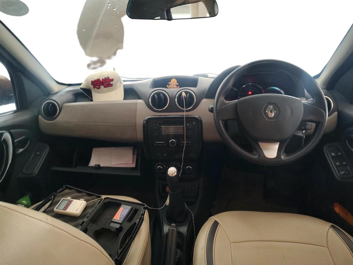 2015 Renault Duster 85 PS RXL DIESEL, Diesel, Manual, 44,793 km, interior