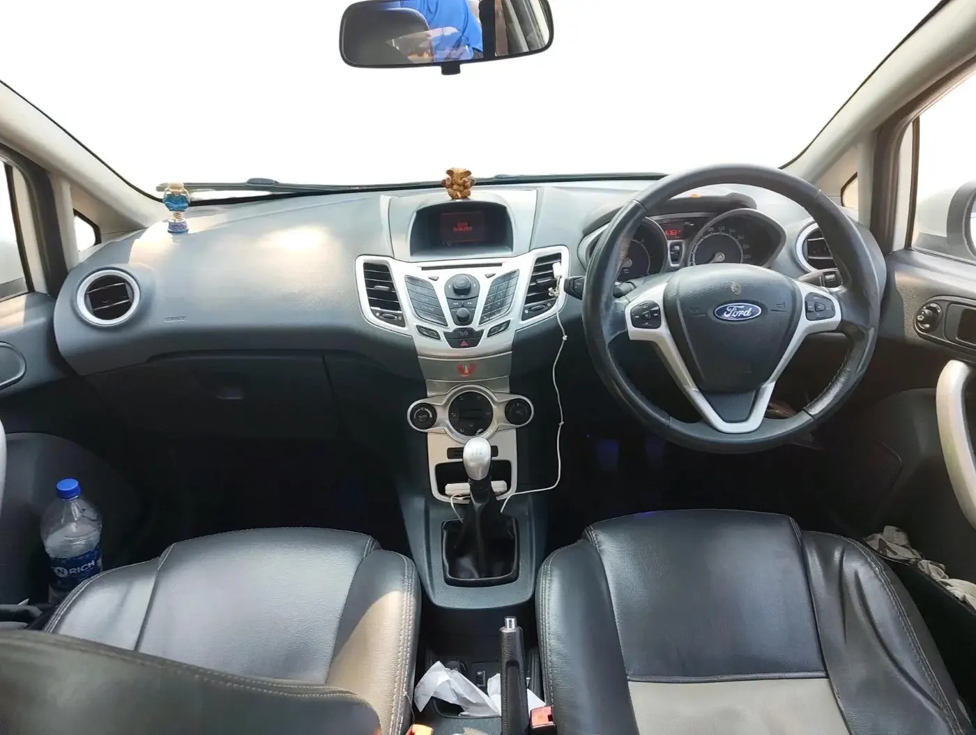 2012 Ford Fiesta TITANIUM+ DIESEL, Diesel, Manual, 1,16,765 km, interior