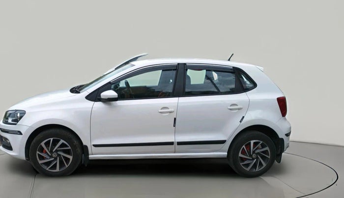 2017 Volkswagen Polo COMFORTLINE 1.2L, Petrol, Manual, 59,854 km, exterior