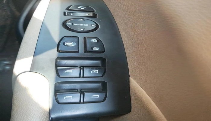 2019 Hyundai Verna 1.6 VTVT SX O, Petrol, Manual, 34,107 km, interior