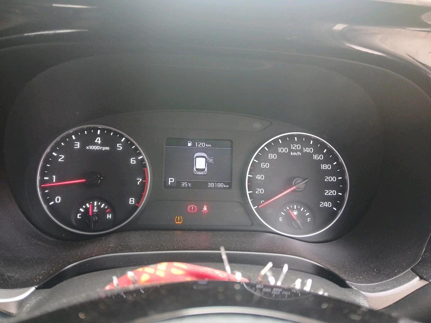 2021 KIA SELTOS HTX IVT 1.5 PETROL, Petrol, Automatic, 38,530 km, interior