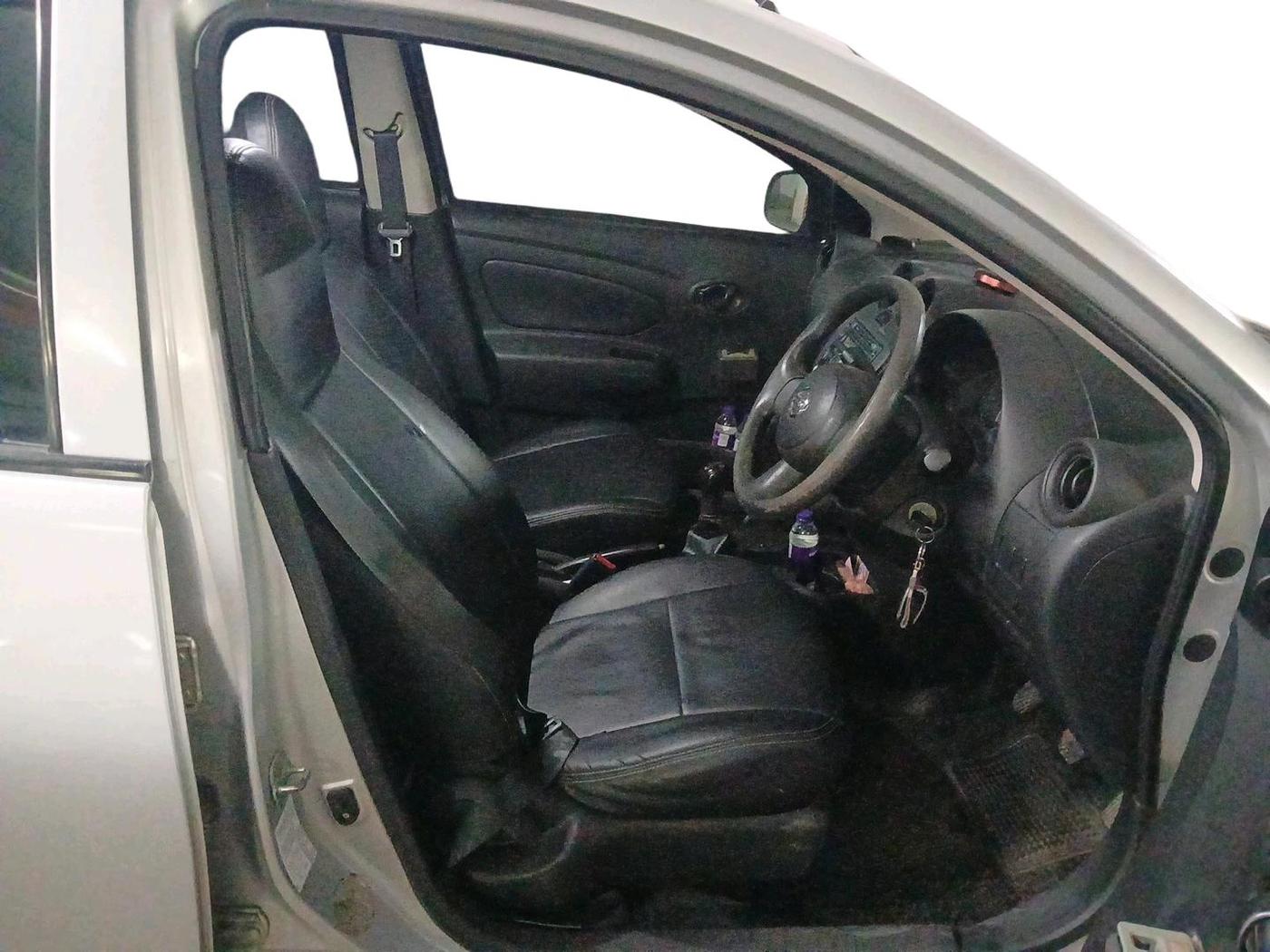 2013 Nissan Sunny XE, Petrol, Manual, 93,691 km, interior
