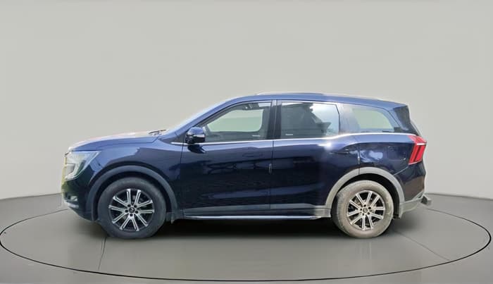 2023 Mahindra XUV700 AX 7 LUXURY D AT 7 STR, Diesel, Automatic, 37,208 km, exterior