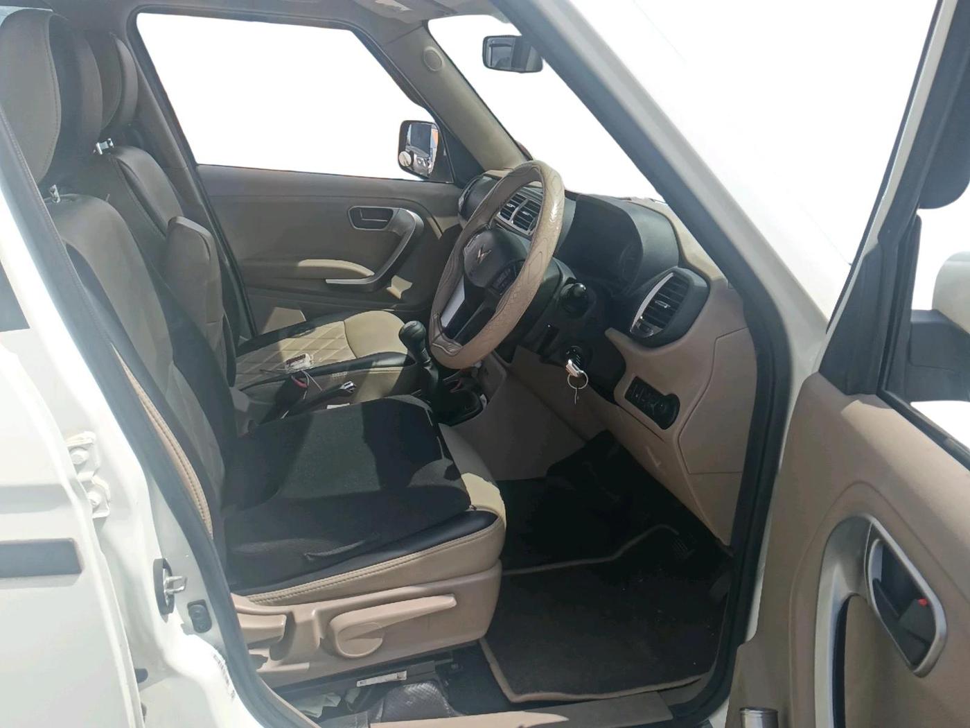 2023 Mahindra BOLERO NEO N10 R, Diesel, Manual, 67,382 km, interior