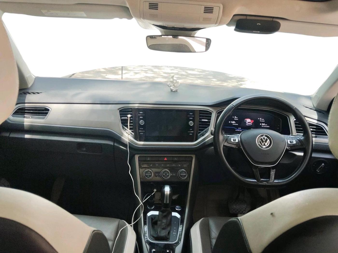 2021 Volkswagen T-ROC 1.5 TSI AT, Petrol, Automatic, 63,110 km, interior