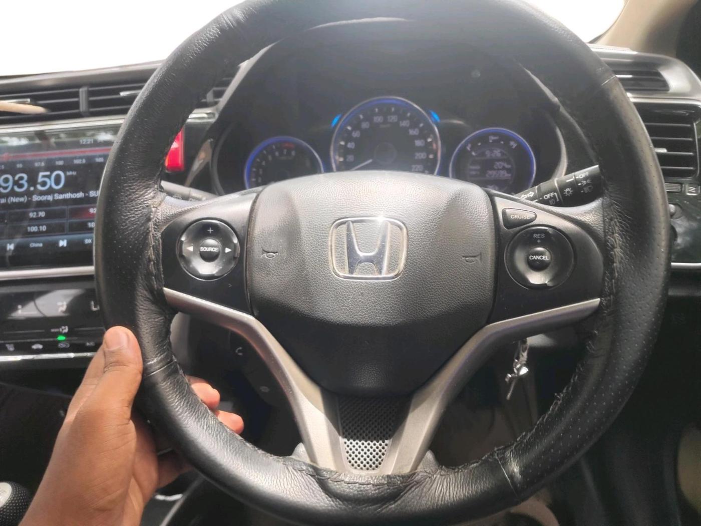 2014 Honda City 1.5L I-VTEC V MT, Petrol, Manual, 1,10,138 km, interior