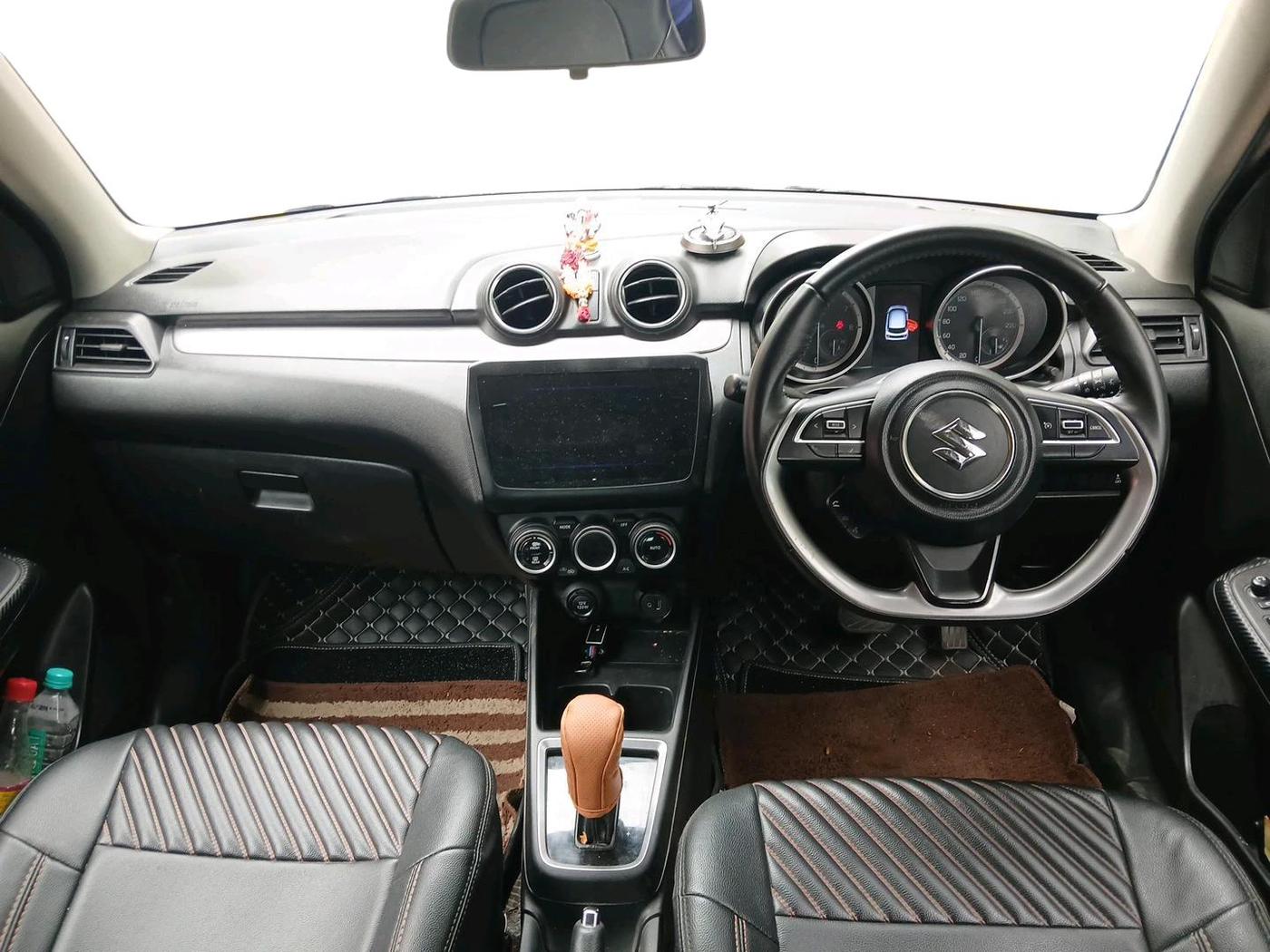 2022 Maruti Swift ZXI PLUS AMT, Petrol, Automatic, 5,024 km, interior