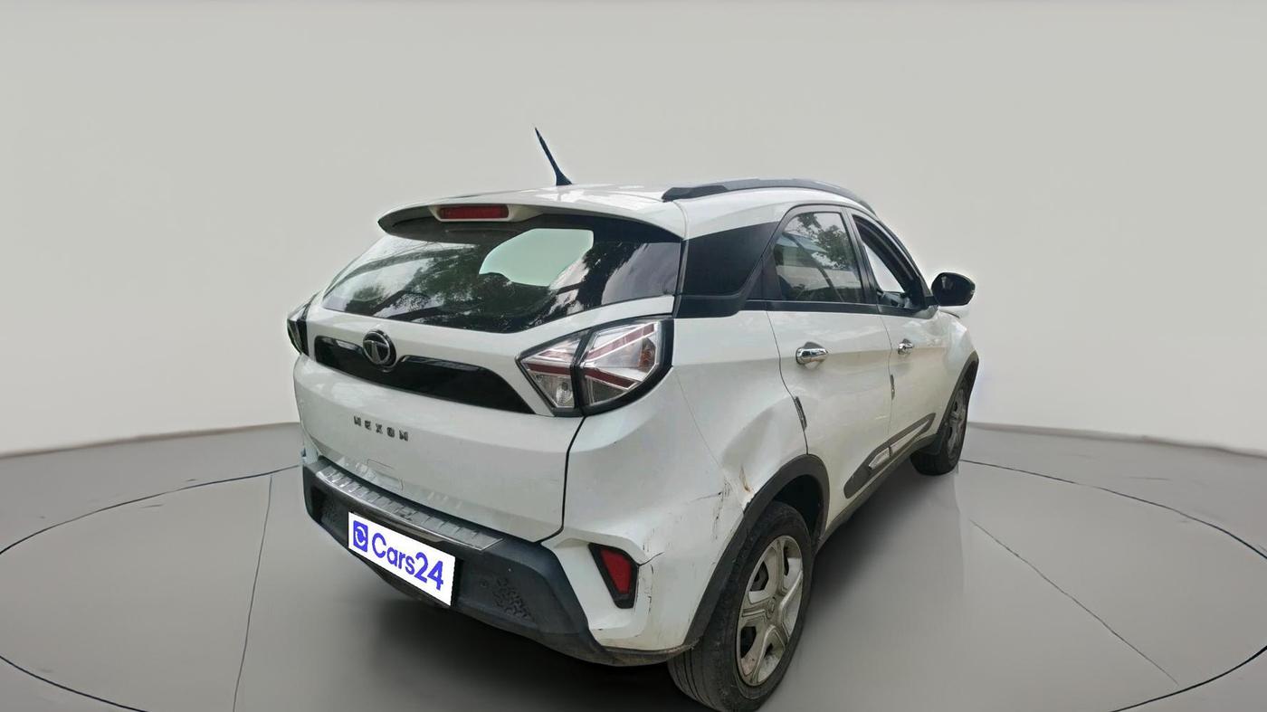 2023 Tata NEXON XMA SUNROOF PETROL, Petrol, Automatic, 94,842 km, exterior