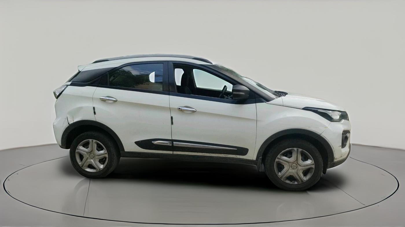 2023 Tata NEXON XMA SUNROOF PETROL, Petrol, Automatic, 94,842 km, exterior