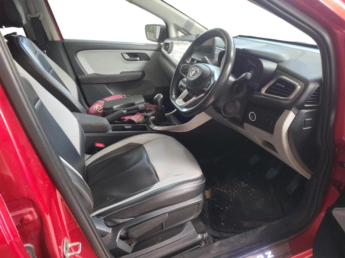 2020 Tata ALTROZ XZ PETROL, Petrol, Manual, 73,176 km, interior