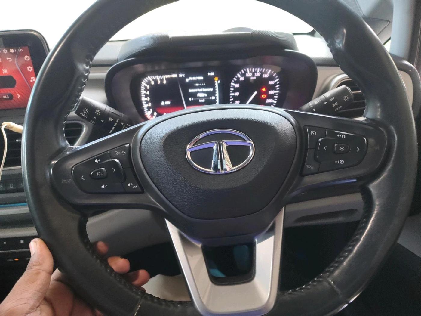 2020 Tata ALTROZ XZ PETROL, Petrol, Manual, 73,176 km, interior
