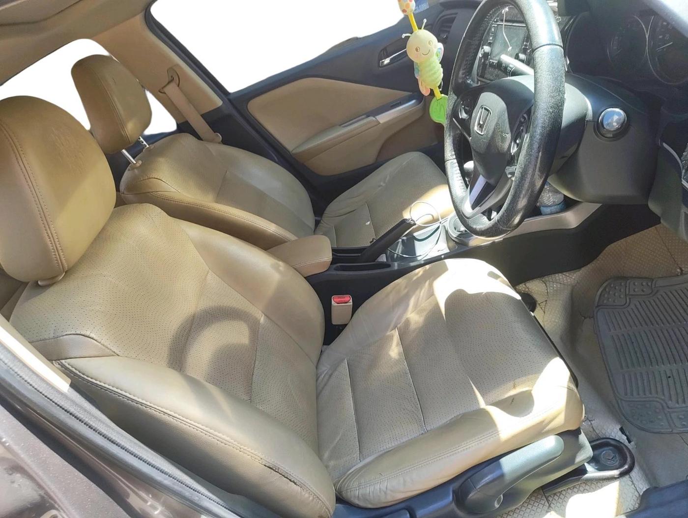 2014 Honda City 1.5L I-DTEC VX, Diesel, Manual, 2,32,000 km, interior