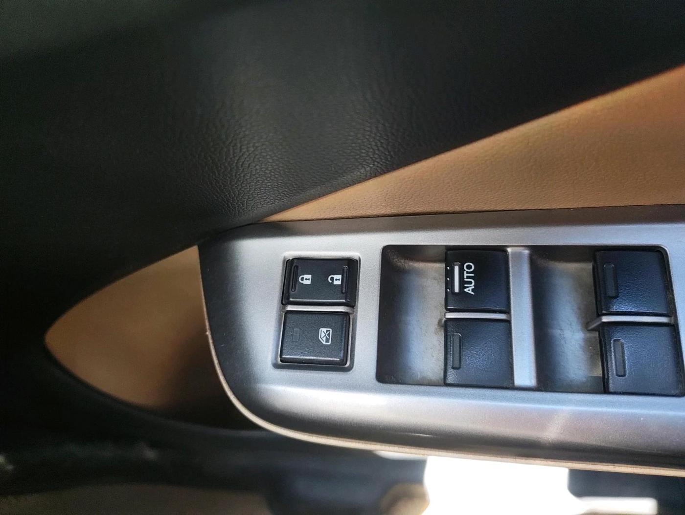 2014 Honda City 1.5L I-DTEC VX, Diesel, Manual, 2,32,000 km, interior