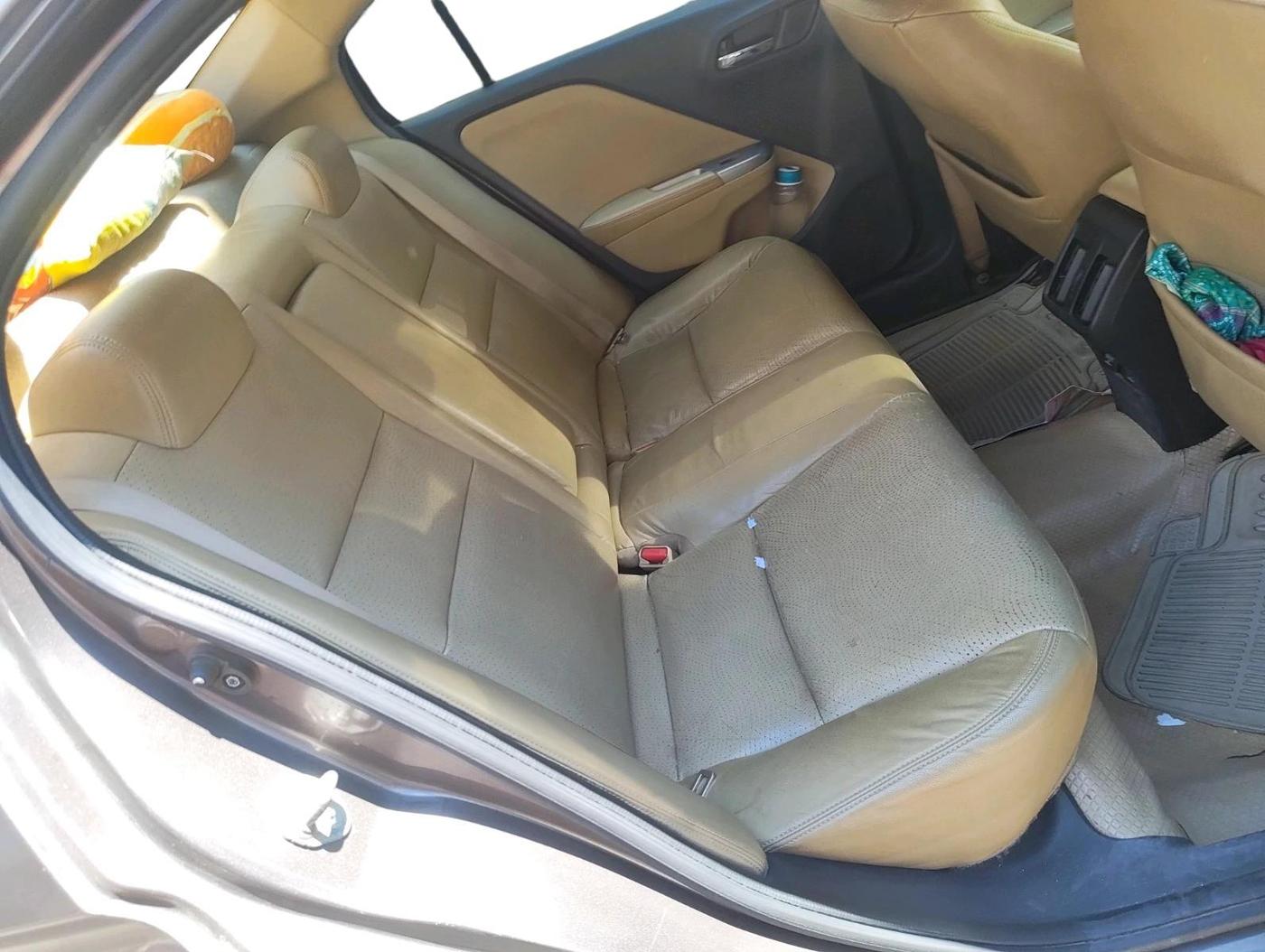 2014 Honda City 1.5L I-DTEC VX, Diesel, Manual, 2,32,000 km, interior
