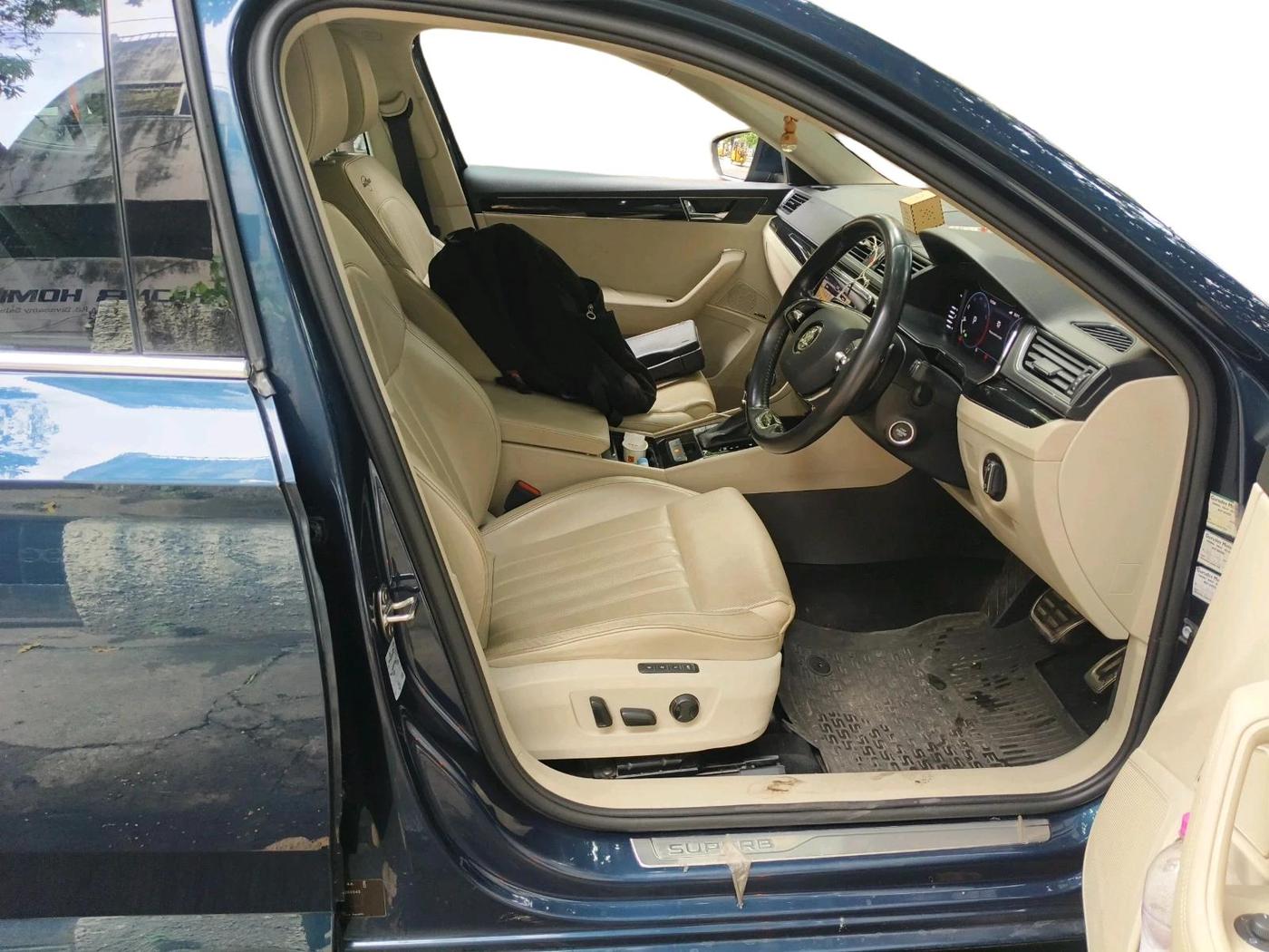 2022 Skoda Superb L&K 2.0 TSI AT, Petrol, Automatic, 43,317 km, interior