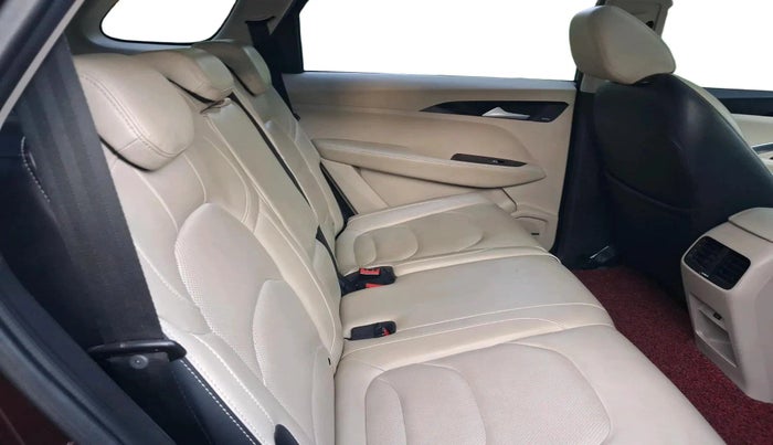 2022 MG HECTOR SHARP 2.0 DIESEL, Diesel, Manual, 56,165 km, interior