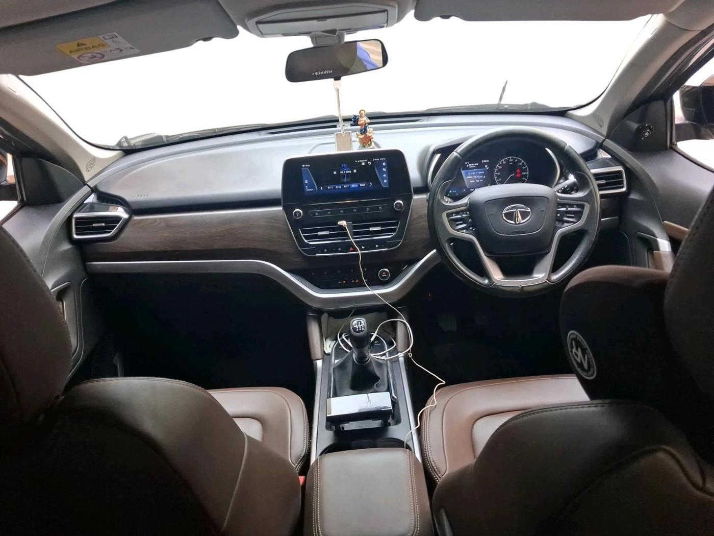 2019 Tata Harrier XZ 2.0L, Diesel, Manual, 99,010 km, interior