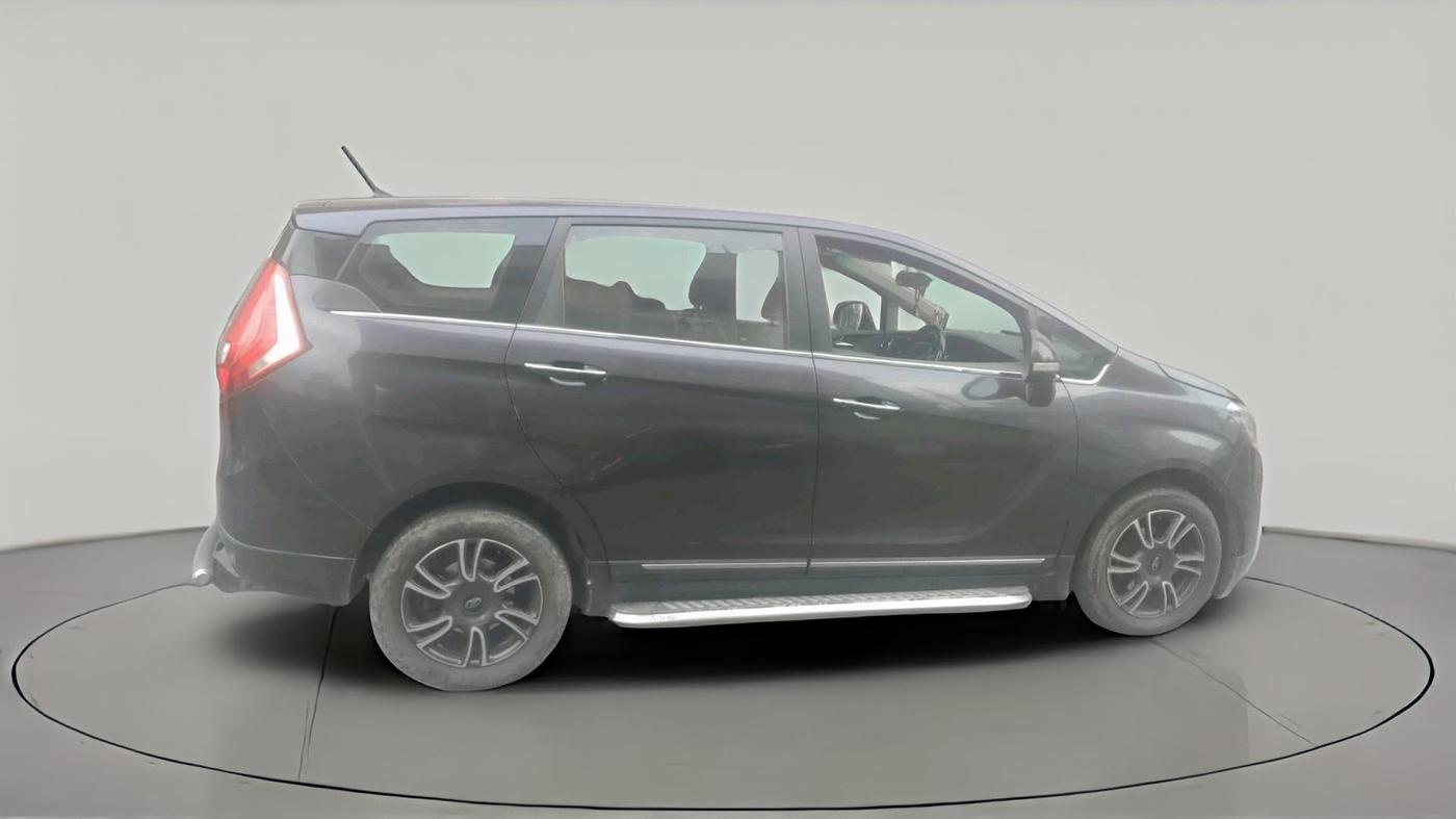 2018 Mahindra MARAZZO M8 7 STR, Diesel, Manual, 93,039 km, exterior