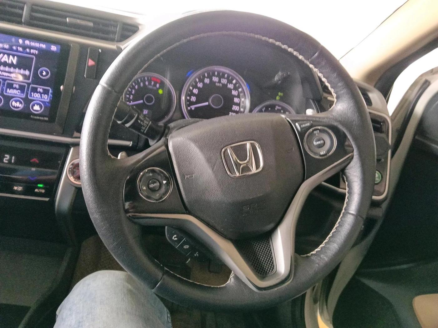 2017 Honda City 1.5L I-VTEC ZX CVT, Petrol, Automatic, 1,10,253 km, interior