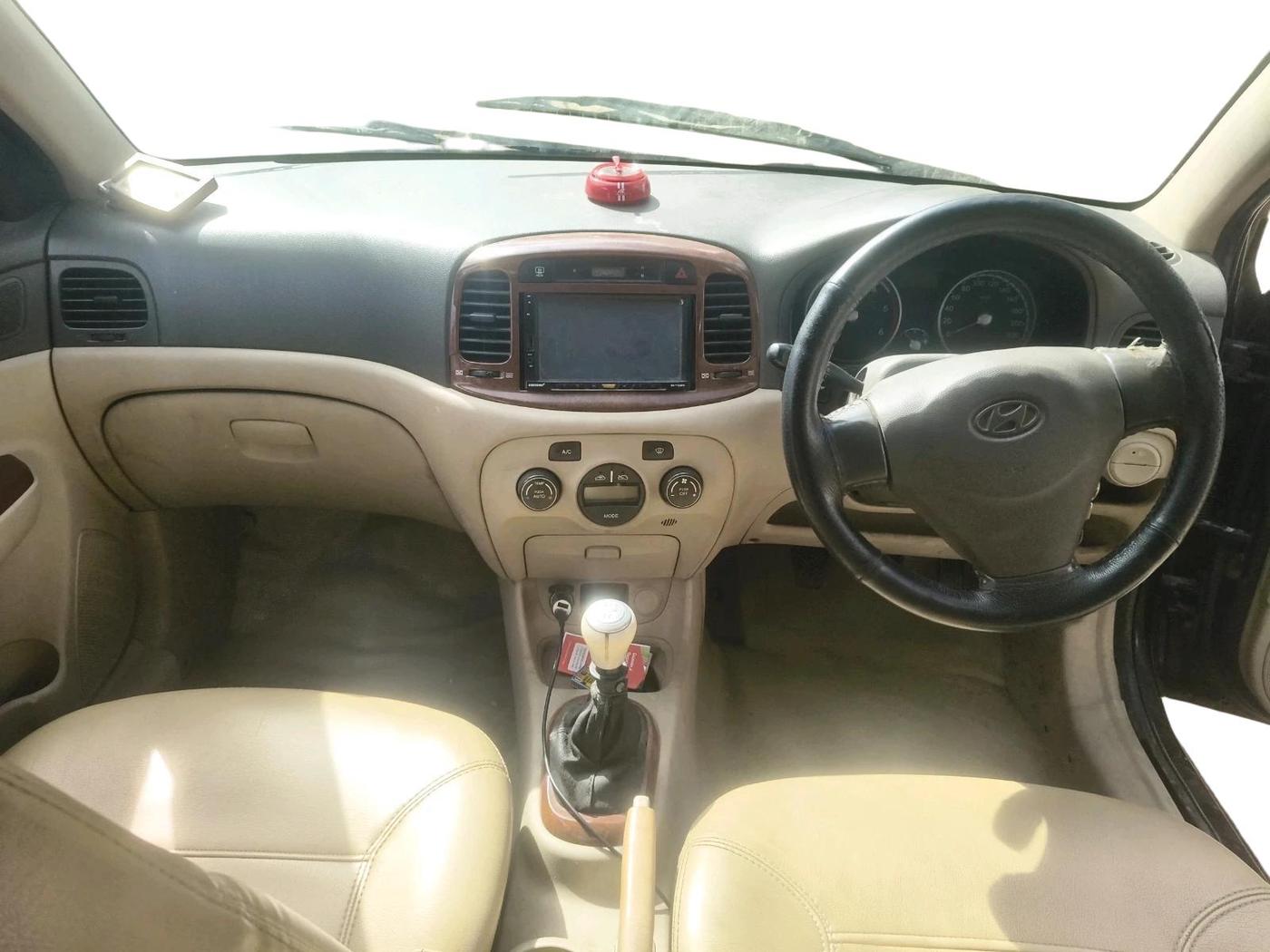 2010 Hyundai Verna TRANSFORM 1.5 SX CRDI, Diesel, Manual, 1,61,539 km, interior